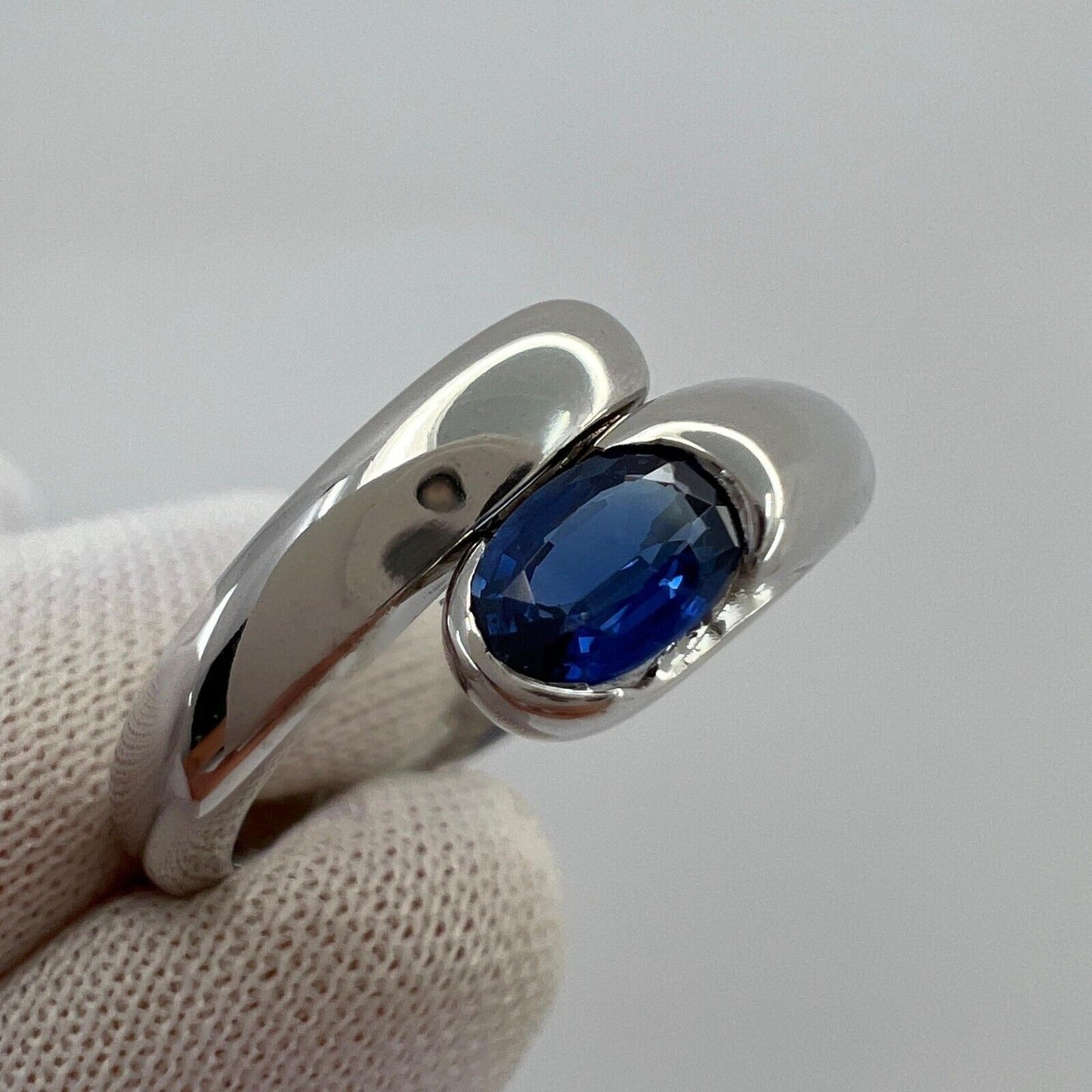 Vintage Bvlgari Astrea Vivid Blue Sapphire Oval Cut 18k White Gold Bypass Ring