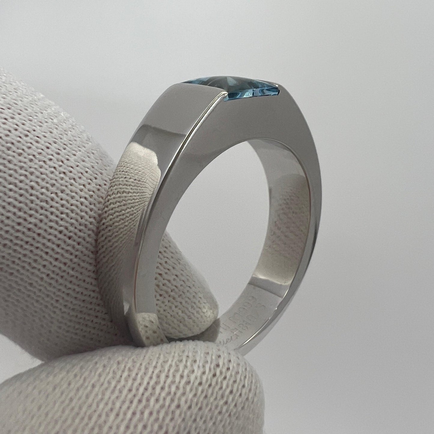 47709940