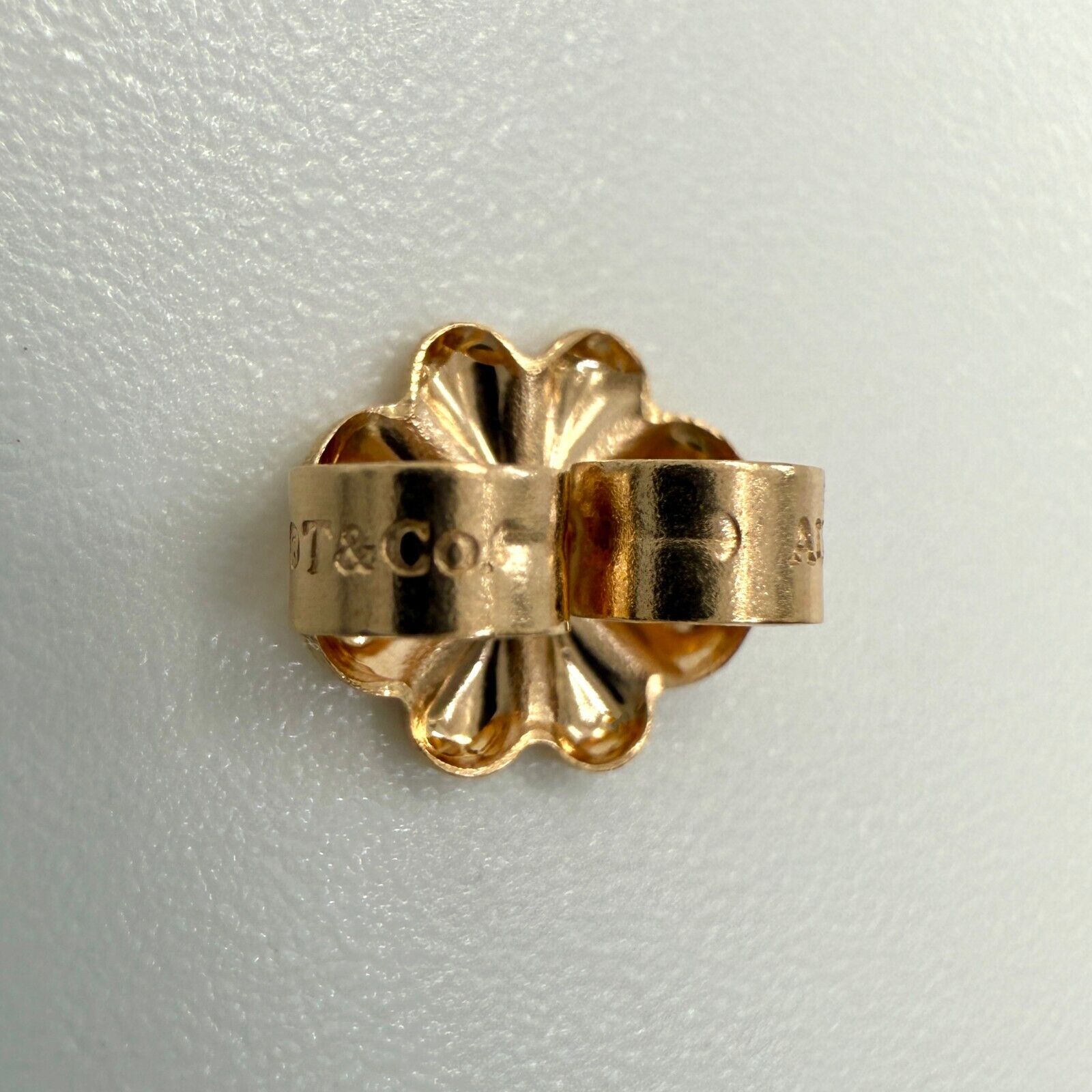 44096563