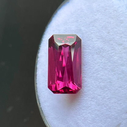 2.80ct NATURAL Vivid Pink Purple Rhodolite Garnet Octagon Cut Gem 10.4x5.8mm