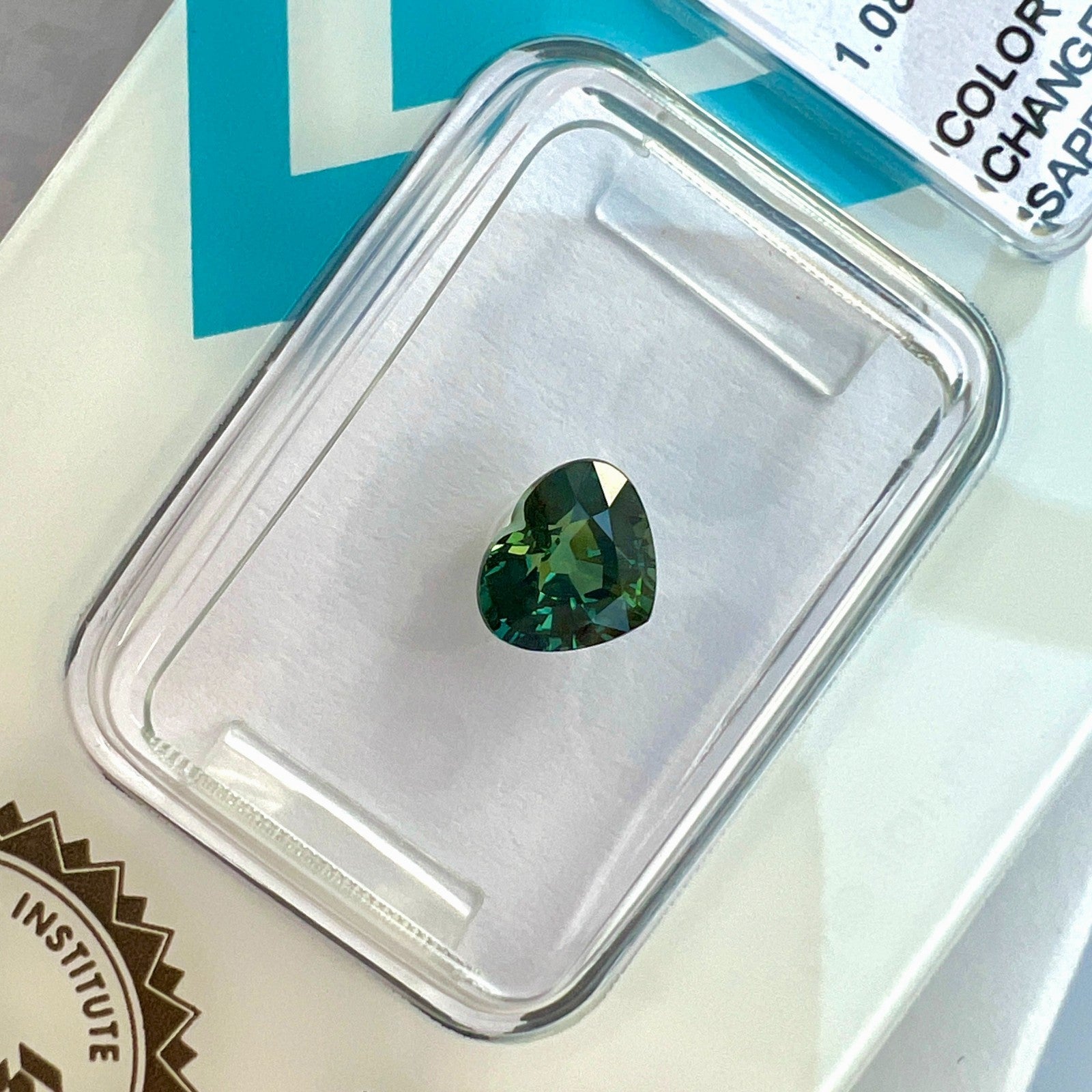 AUSTRALIAN 1.08ct Colour Change Sapphire NO HEAT Green Blue IGI CERTIF