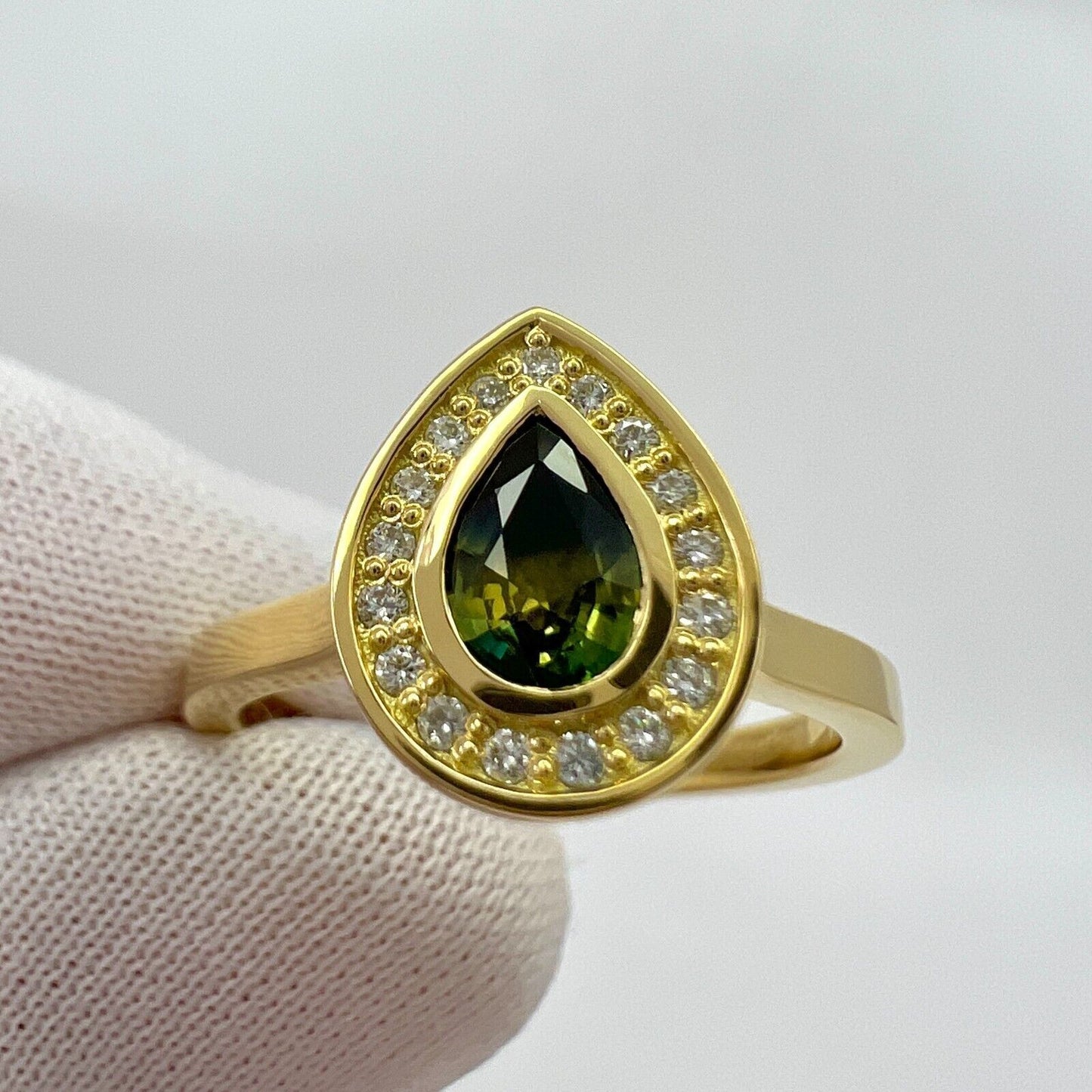 IGI Certified Unique Bi Colour Sapphire & Diamond 18k Yellow Gold Halo Ring