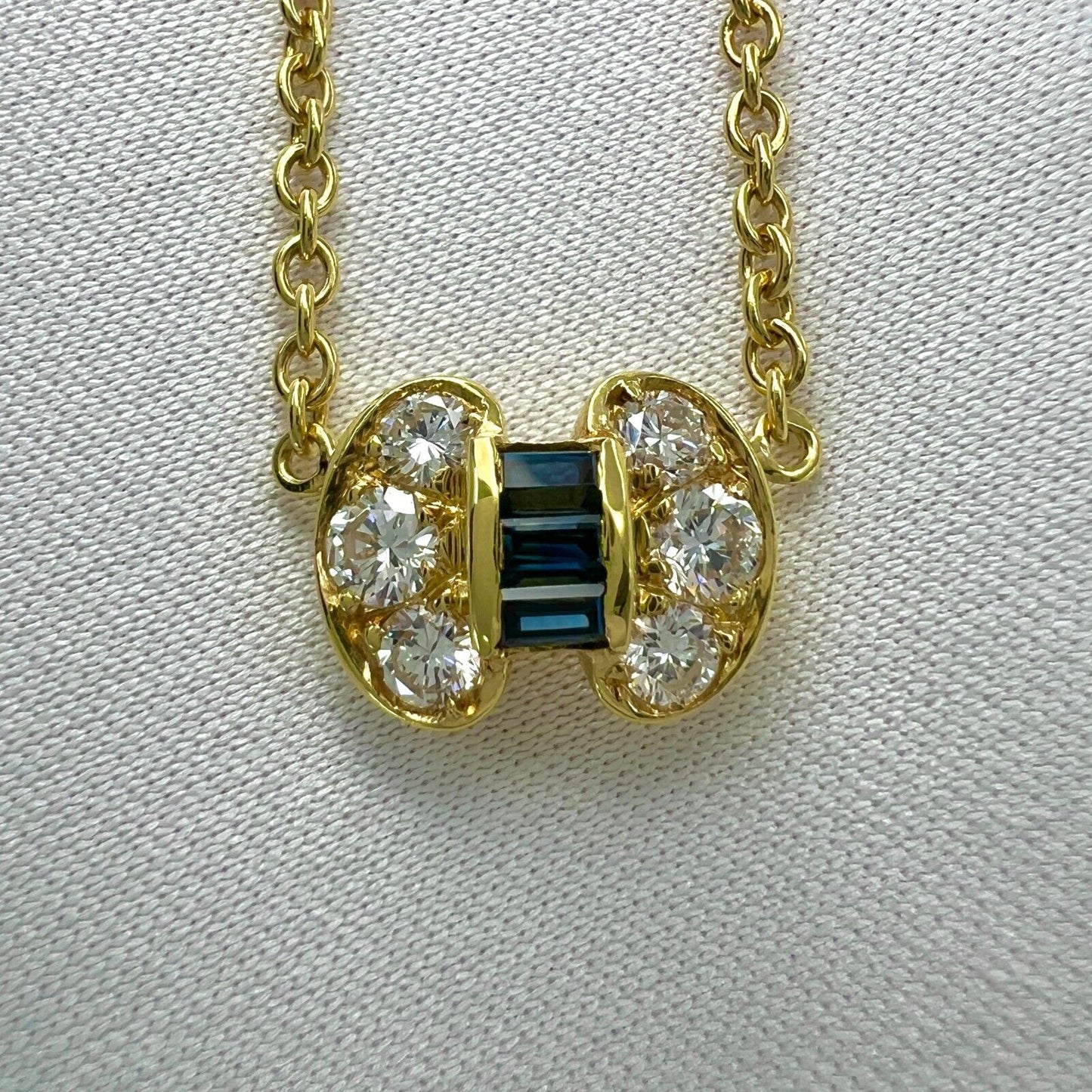 Vintage Van Cleef & Arpels Blue Sapphire & Diamond Ribbon Bow 18k Gold Necklace