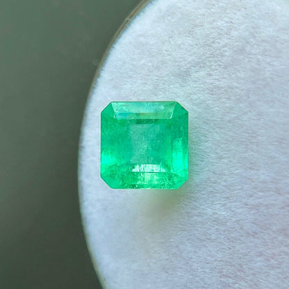 GIA CERTIFIED 1.29ct Colombian Emerald Vivid Green Octagonal Emerald Cut Gem