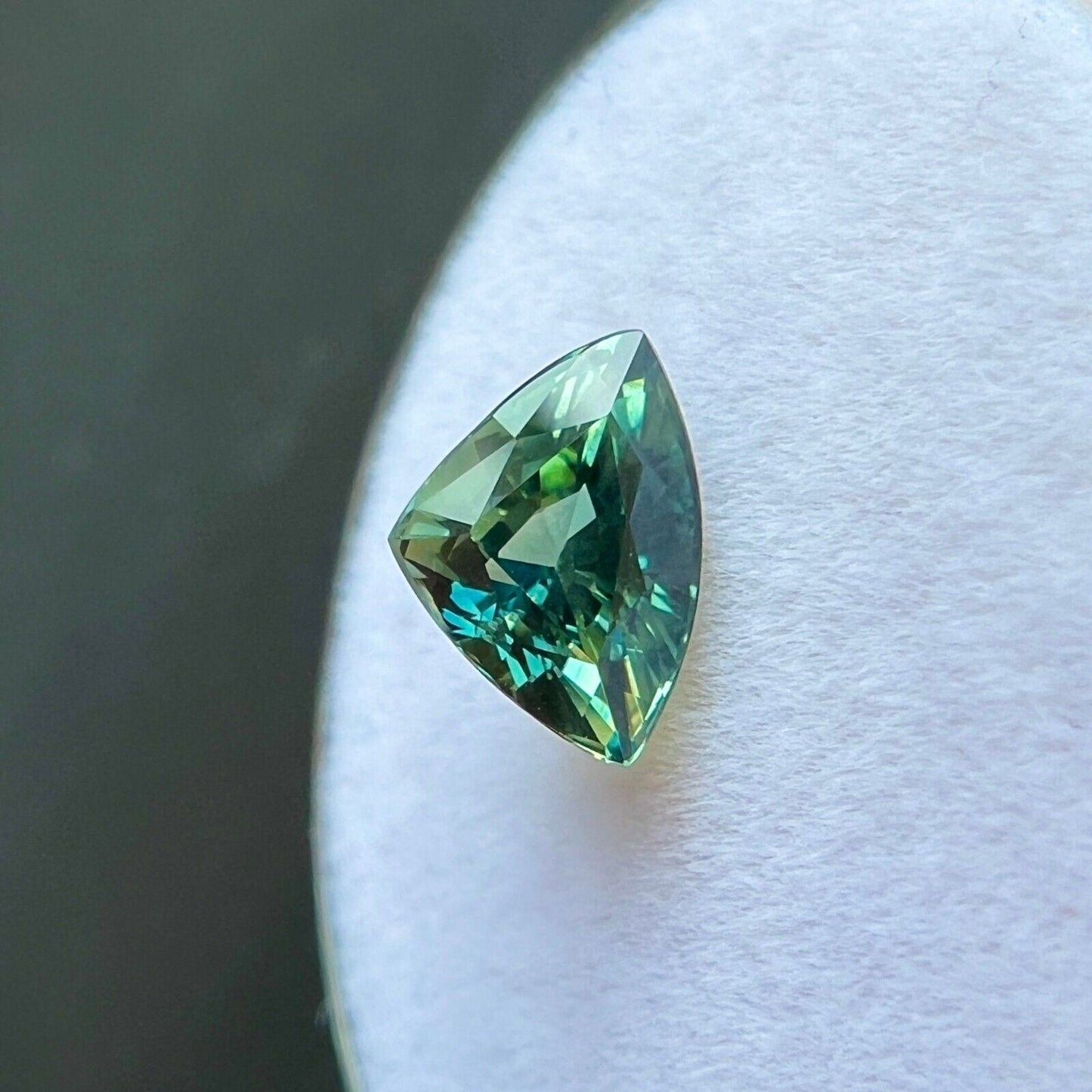 NATURAL 1.59ct Sapphire GRA CERTIFIED Untreated Yellow Green Triangle Trillion