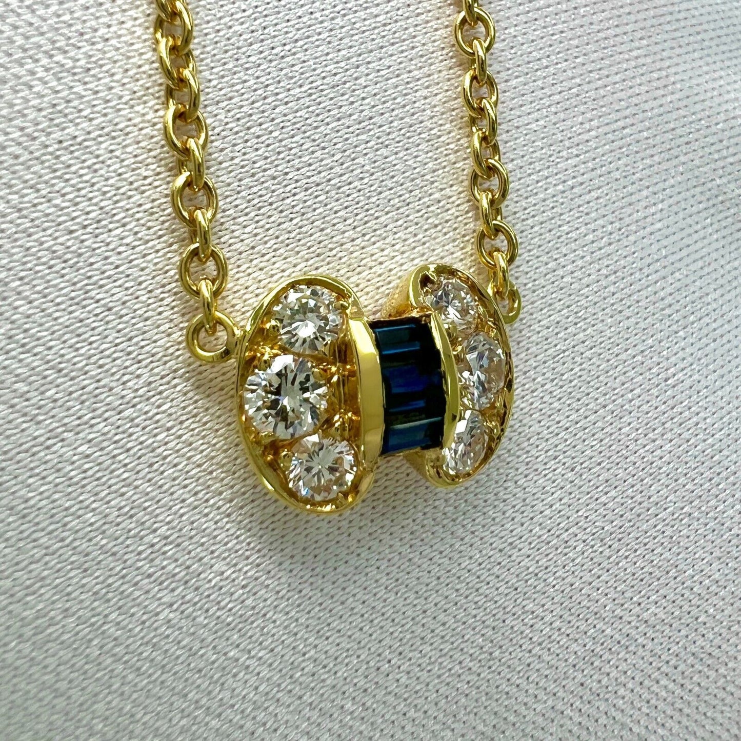 Vintage Van Cleef & Arpels Blue Sapphire & Diamond Ribbon Bow 18k Gold Necklace