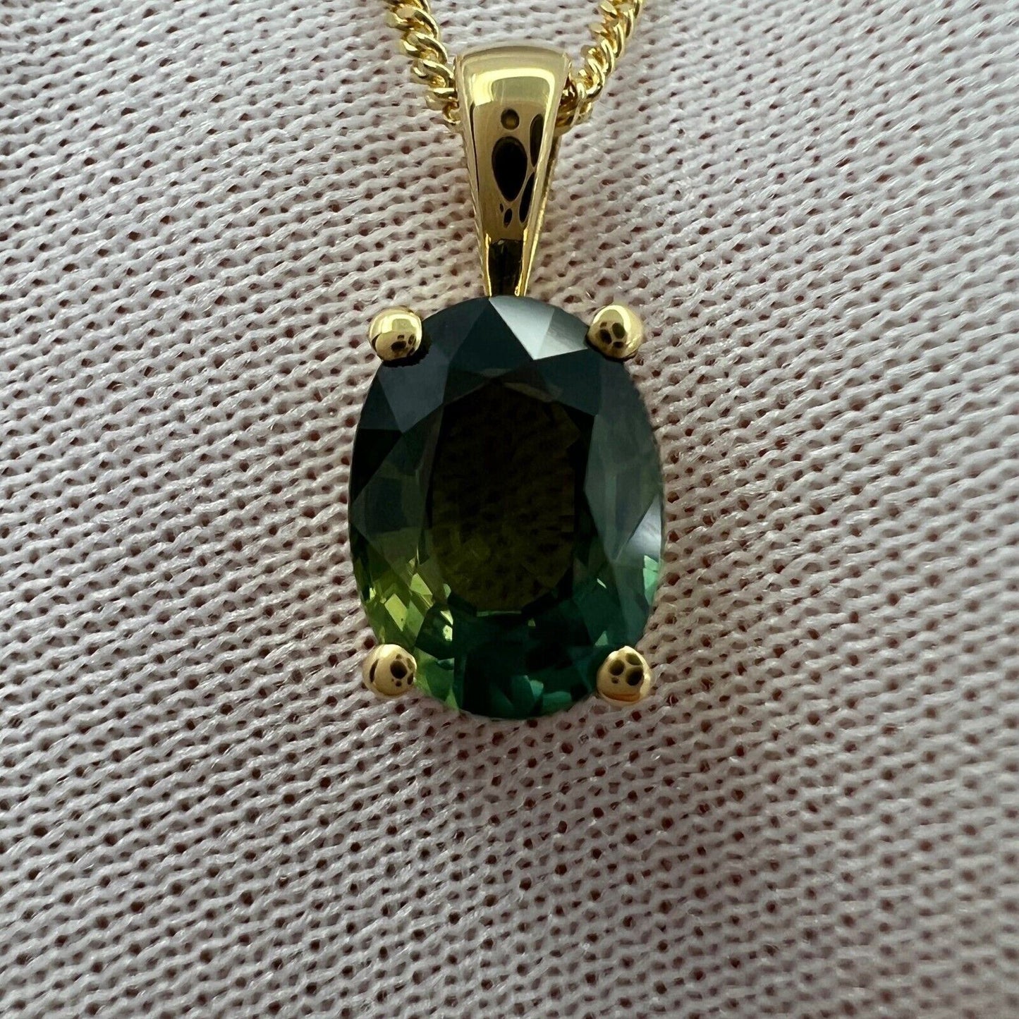 1.60ct Australia Vivid Green Sapphire 18k Yellow Gold Oval Cut Solitaire Pendant