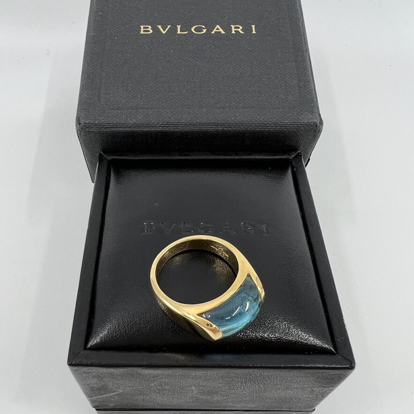 Vintage Bvlgari Tronchetto 18k Yellow Gold Blue Topaz Dome Ring with Box