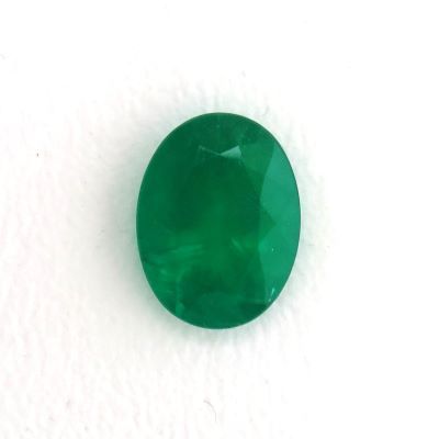 7.28ct Oval Natural Emerald (Colour Green, Clarity Slightly Included, Cut Faceted)