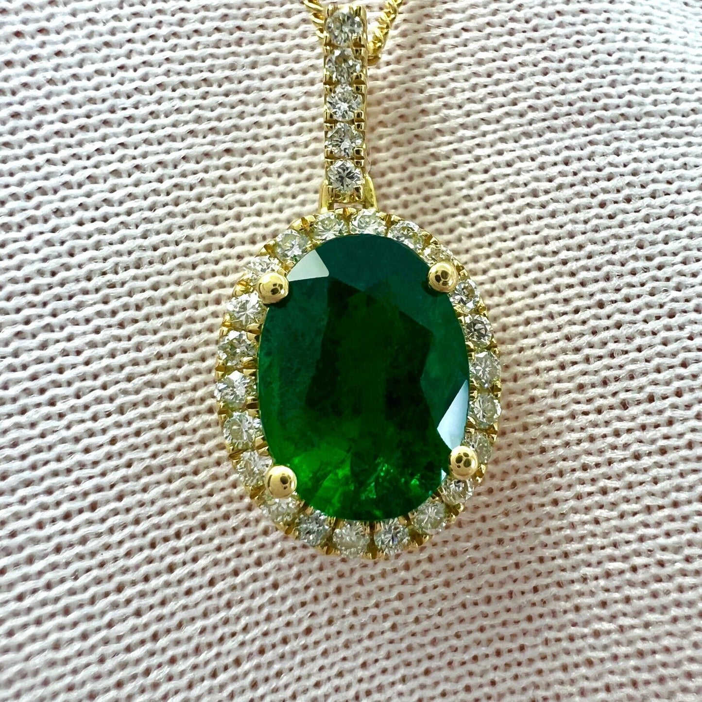 GIA Certified 1.26ct Fine Green Oval Cut Emerald & Diamond 18k Gold Halo Pendant