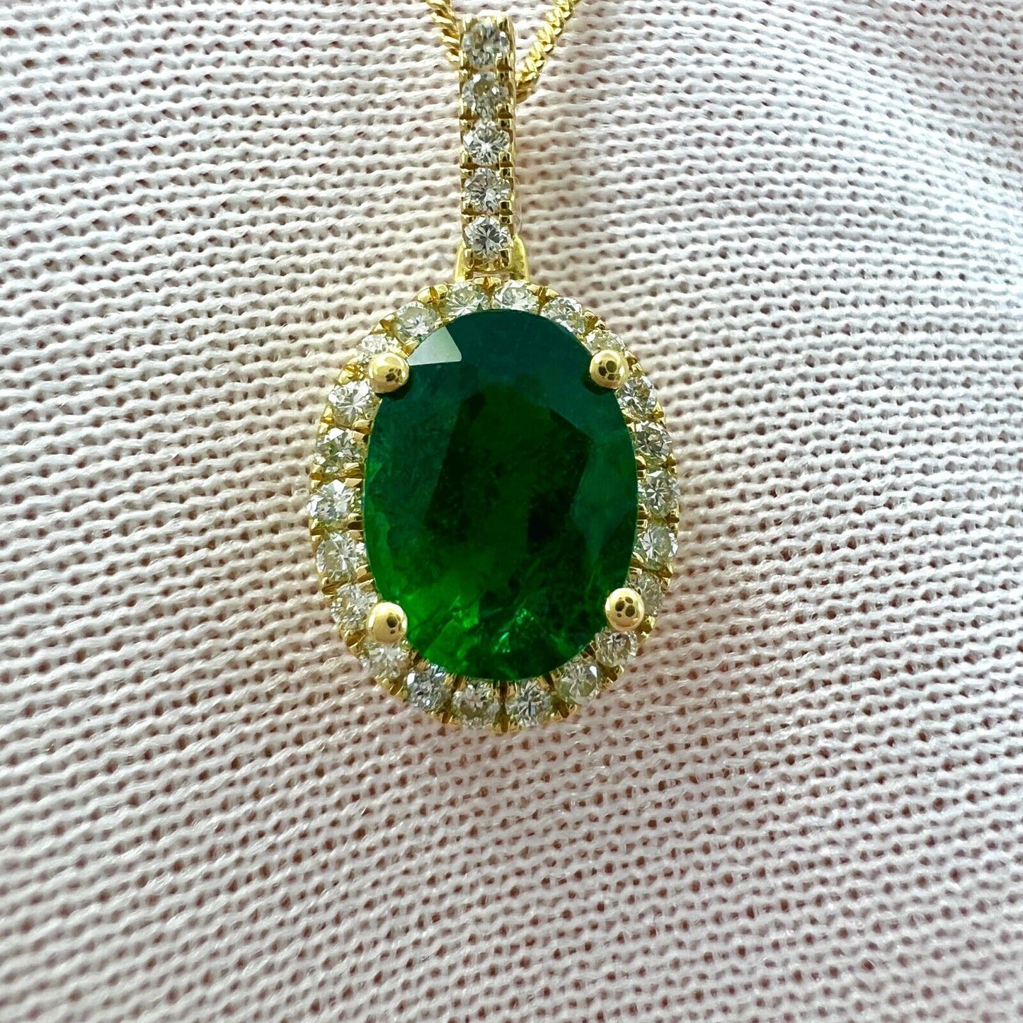 GIA Certified 1.26ct Fine Green Oval Cut Emerald & Diamond 18k Gold Halo Pendant