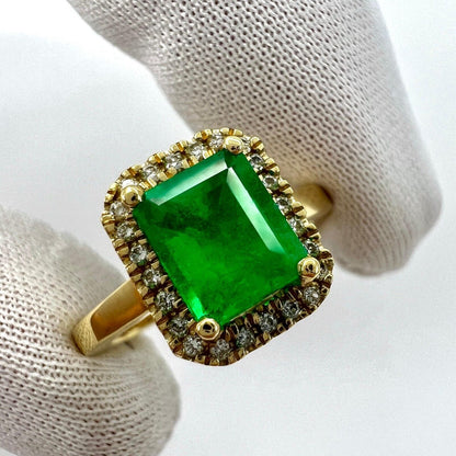 GIA Certified 1.55ct Colombian Emerald Diamond 18k Yellow Gold Cluster Halo Ring