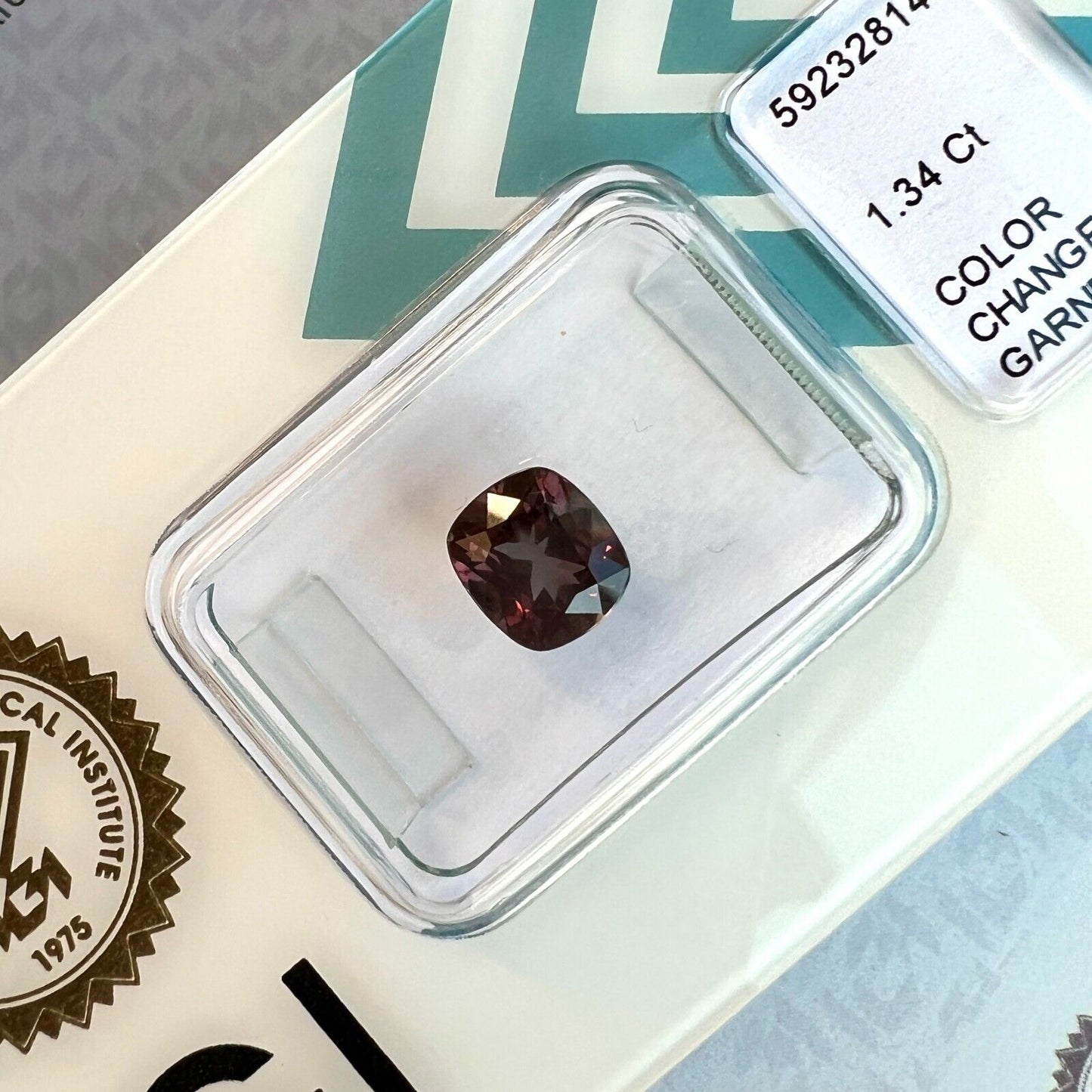 1.34ct Colour Change Garnet NATURAL Cushion Cut RARE IGI CERTIFIED Gemstone