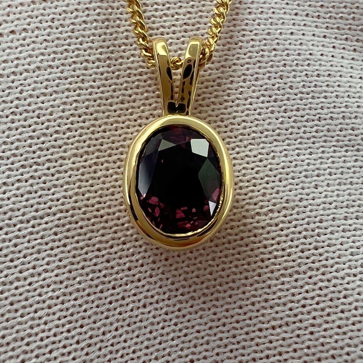 Deep Purple Red Ruby 1.20ct Oval Cut 18k Yellow Gold Solitaire Pendant Necklace