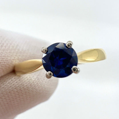 0.50ct Vivid Cornfower Blue Ceylon Sapphire Round Cut 18k Gold Solitaire Ring