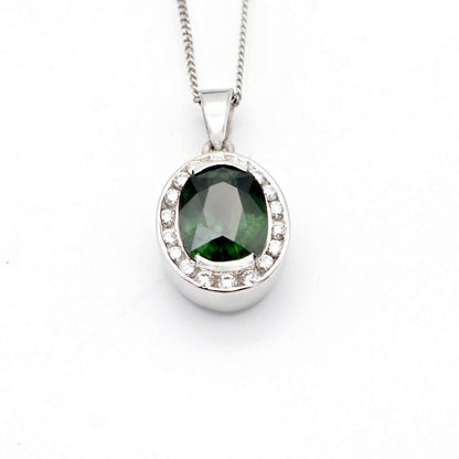 5.68ct IGI CERTIFIED Colour Change Green Sapphire Diamond 18k White Gold Pendant