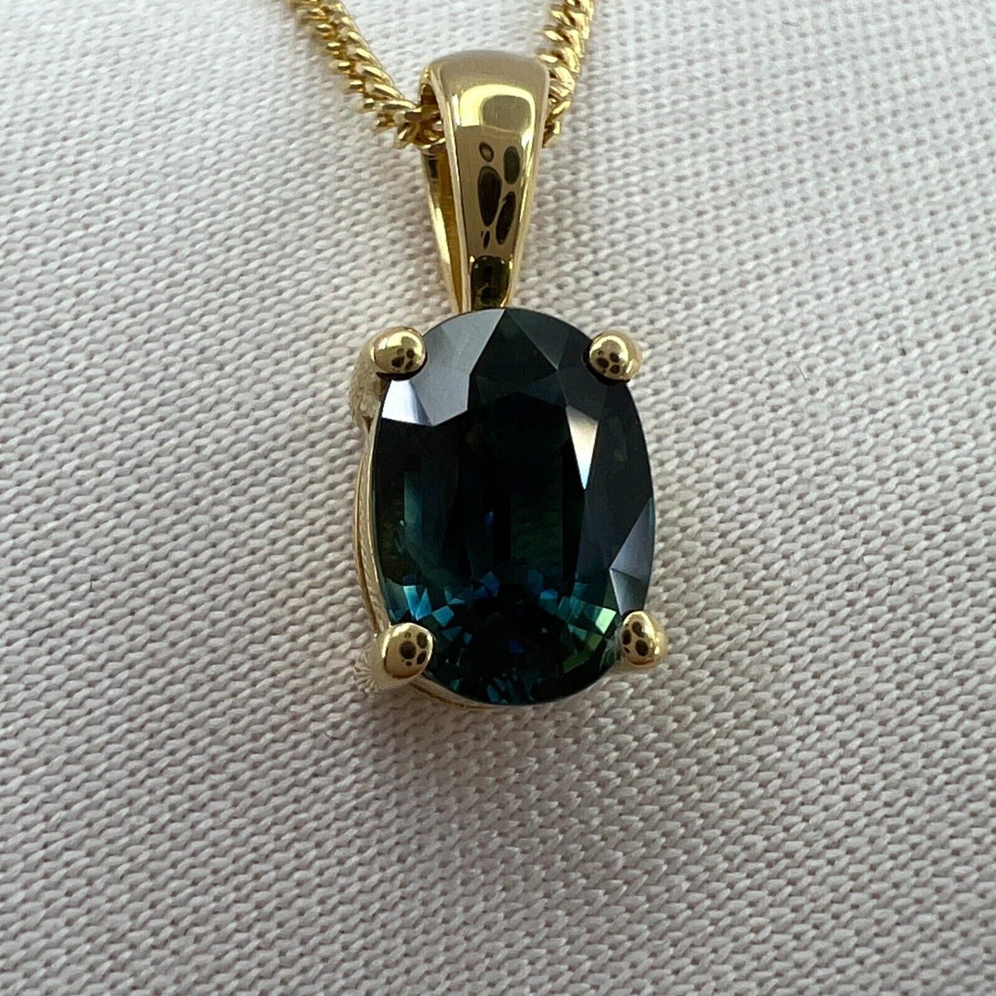 1.01ct Green Blue Teal Untreated Australian Sapphire 18k Yellow Gold Pendant