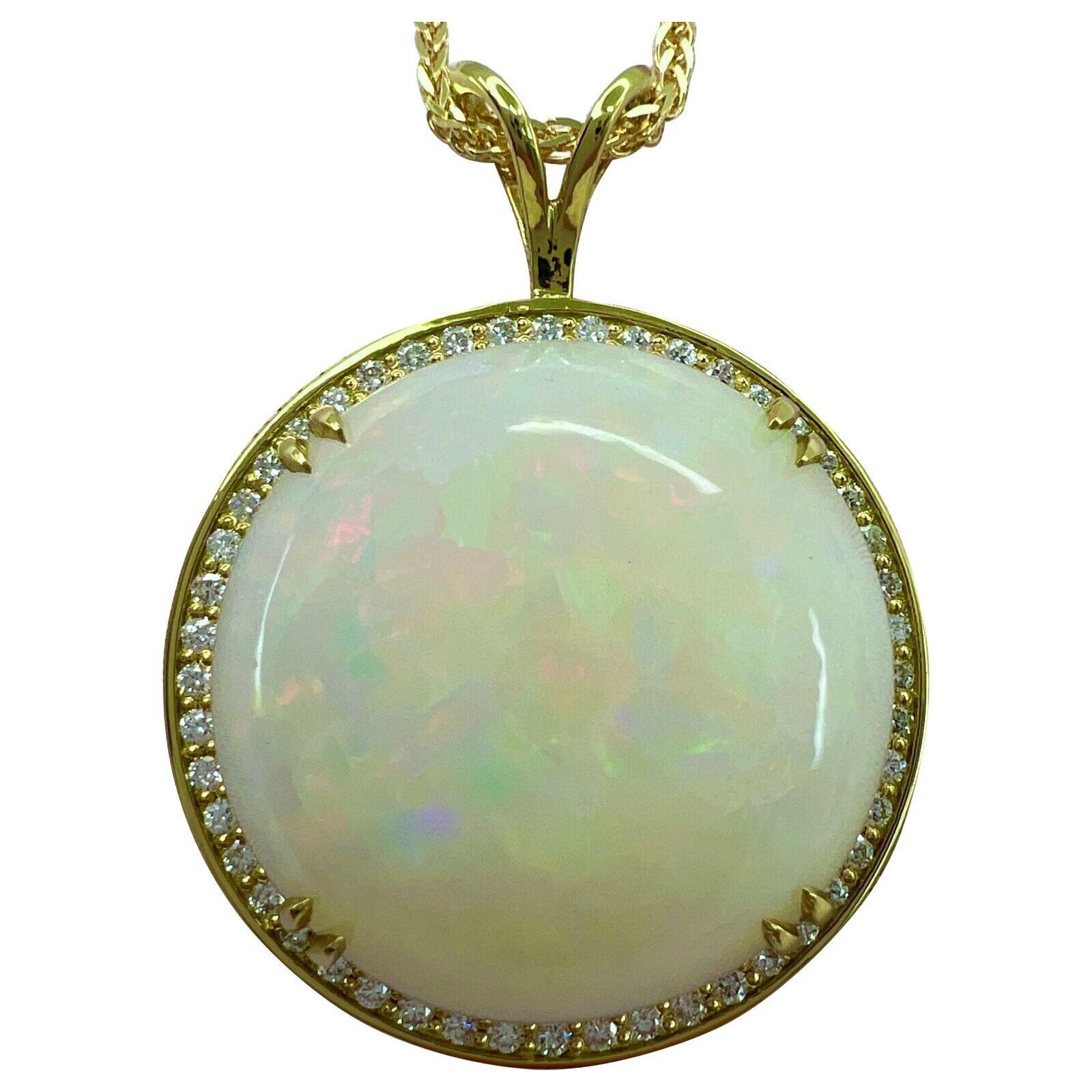 18ct White Gold Ethiopian Opal Necklace
