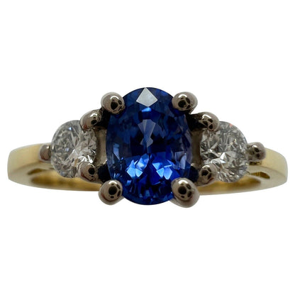 Fine Cornflower Blue Oval Ceylon Sapphire & Diamond Three Stone 18k Gold Ring