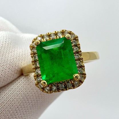 GIA Certified 1.55ct Colombian Emerald Diamond 18k Yellow Gold Cluster Halo Ring