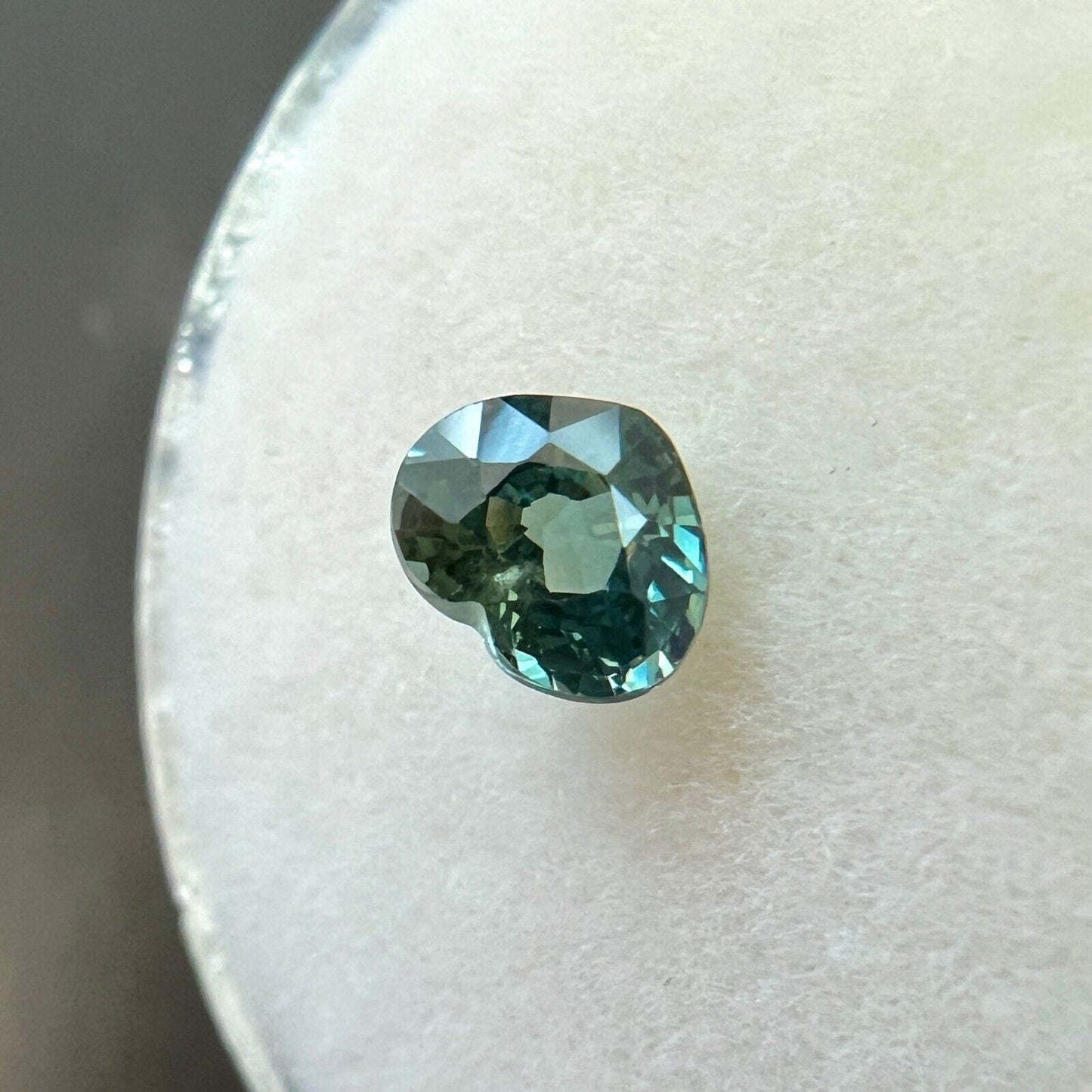 FINE 0.71ct UNTREATED Vivid Green Blue Sapphire Heart Cut Rare Gem 5.5x4.5mm VVS