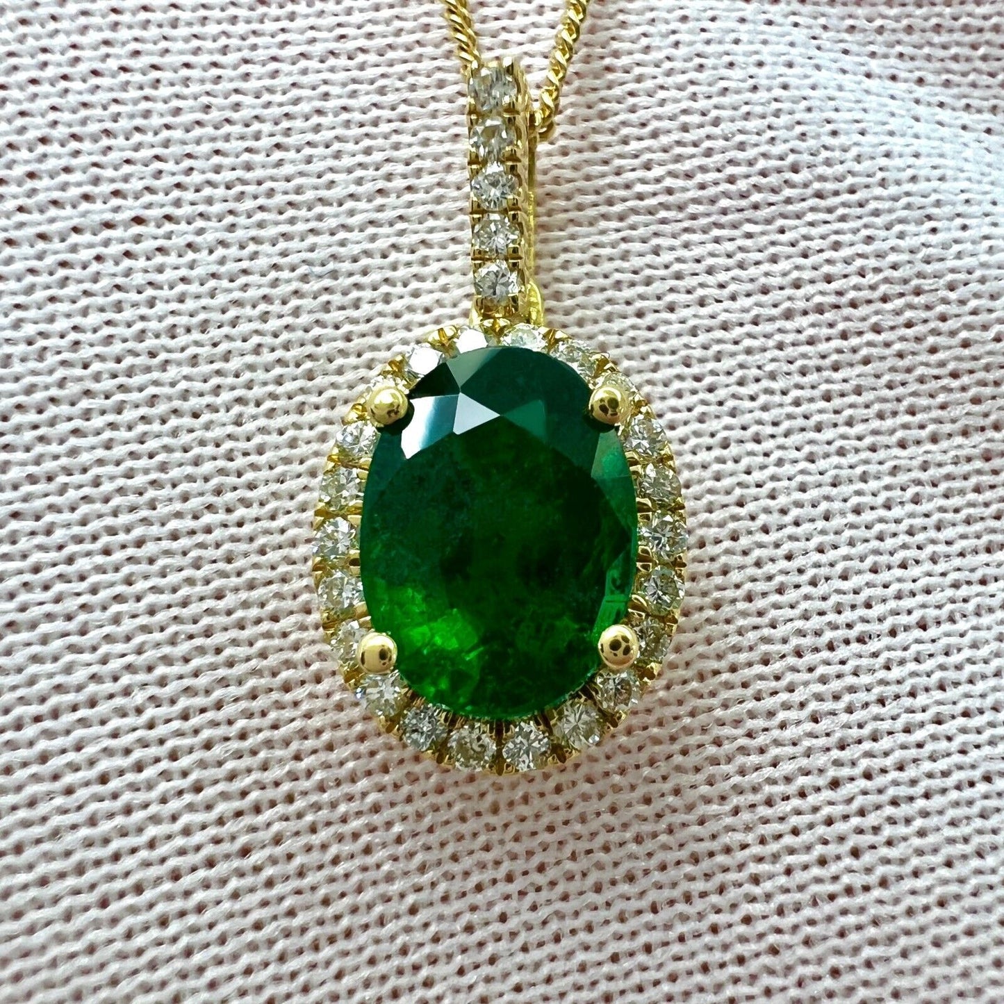 GIA Certified 1.26ct Fine Green Oval Cut Emerald & Diamond 18k Gold Halo Pendant