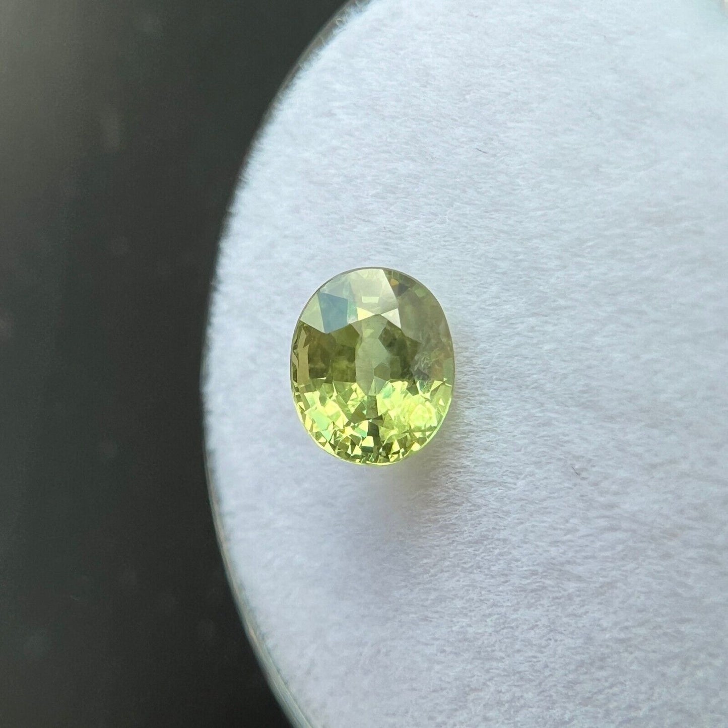 1.01ct NATURAL Sapphire Unique Colour Vivid Yellow Green Oval Cut Gem 6x5mm