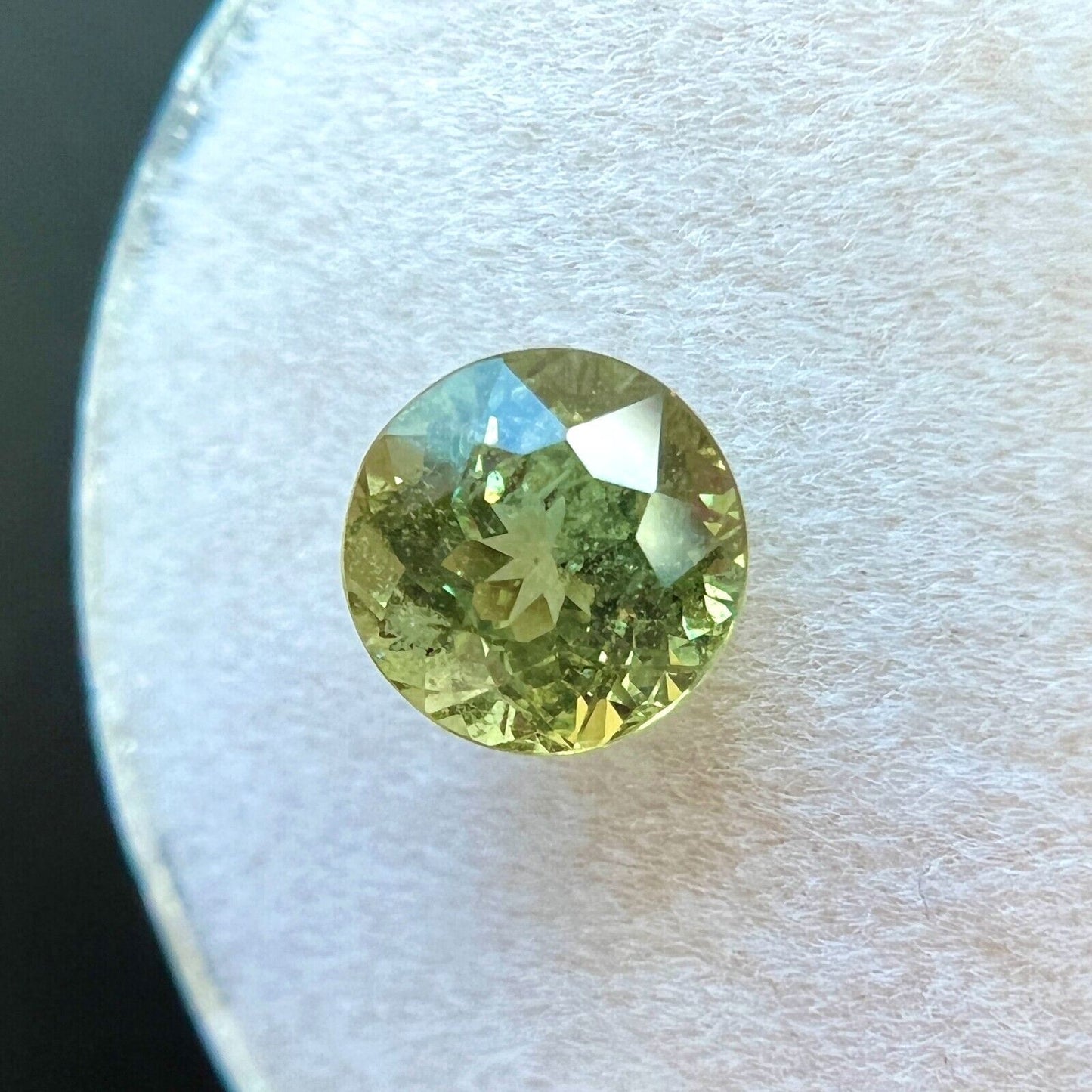 VIVID Yellow Green Sapphire 1.58ct Round Brilliant Cut Loose Gemstone 6.5mm