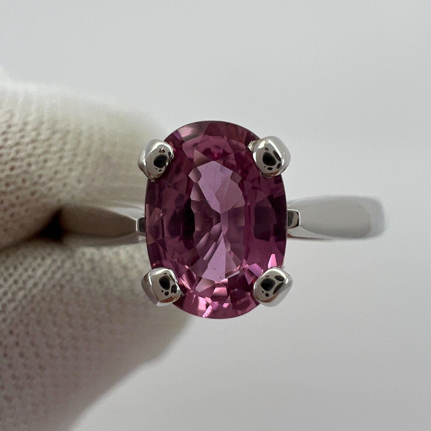 Fine Natural 1.05ct Vivid Pink Sapphire Oval Cut 18k White Gold Solitaire Ring